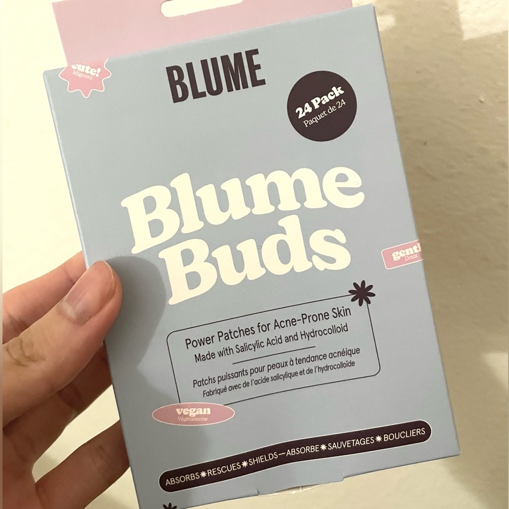 Blume buds acne patches - hydro colloidal patches with salicylic acids
